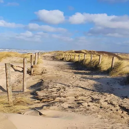 Atmospheric Group Accommodation, In A Near The North Sea * Sint Maartensvlotbrug